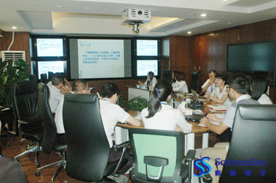 公司举行《经济法》、《合同法》专题法制培训